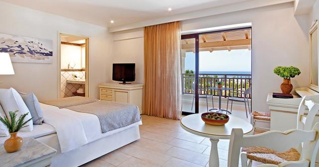 Creta-Maris-Resort-DELUXE-SEAVIEW-ROOM-2023