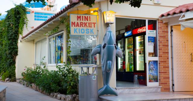 Rethymno-Mare-and-Waterpark-MINIMARKET-2025