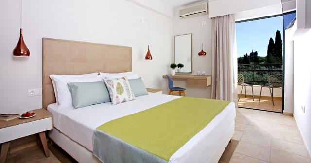 Paradise-SUPERIOR-ROOM-01