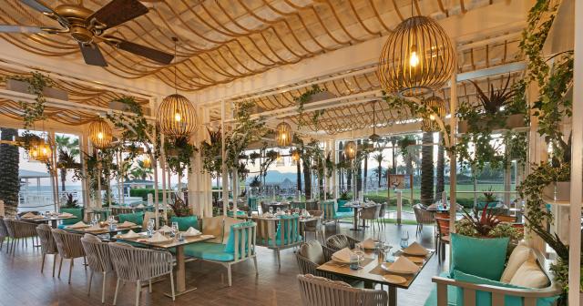 Tinanic-Deluxe-Lara-CAPARI-RESTAURANT-01