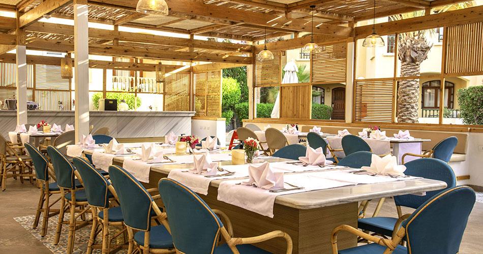 Three-Corners-Rihana-Resort-RESTAURANT