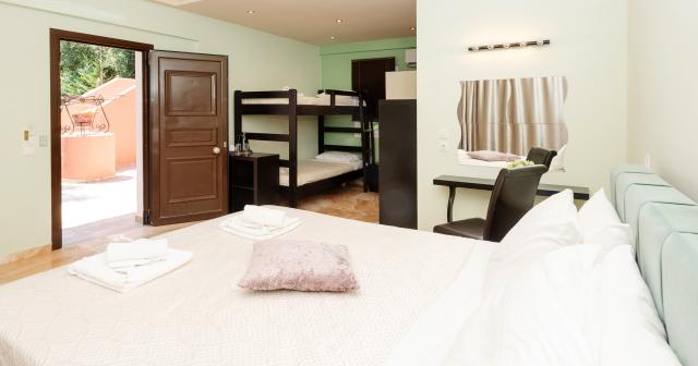 Victoria-Hill-SUPERIOR-ROOM-2025-02