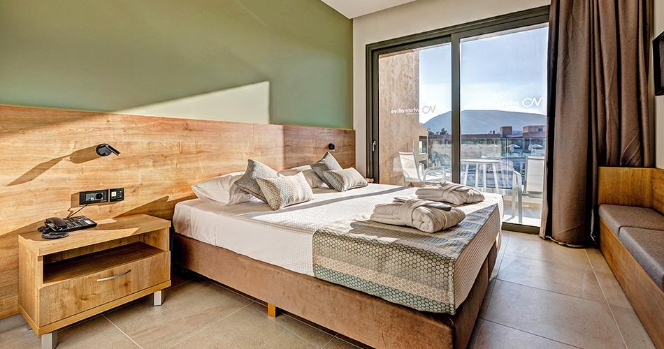 White-Olive-Elite-ROOM-01