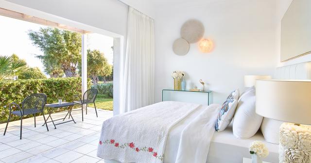 Grecotel-Lux-Me-Dama-Dama-2025-ROOM-01
