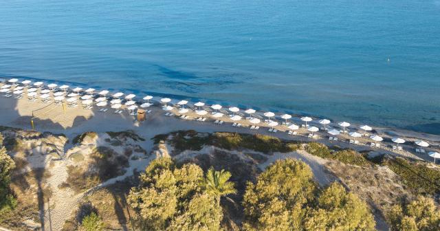 Grecotel-Casa-Paradiso-2025-BEACH-02