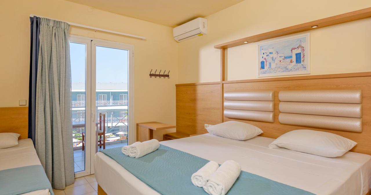Eri-Village-2025-ROOM-02