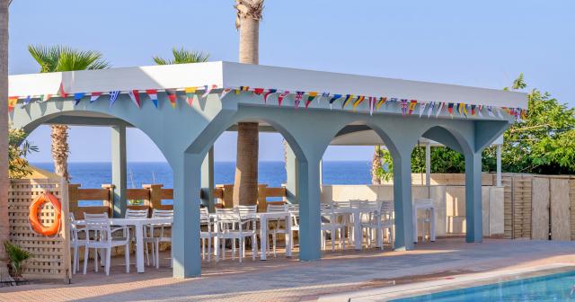 Eri-Village-Sun-Bay-2025-POOL-BAR-02