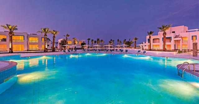 Casa-Blue-Beach-Resort-NEW-2023-POOL-04