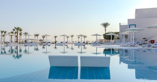 Casa-Blue-Beach-Resort-NEW-2023-POOL-05