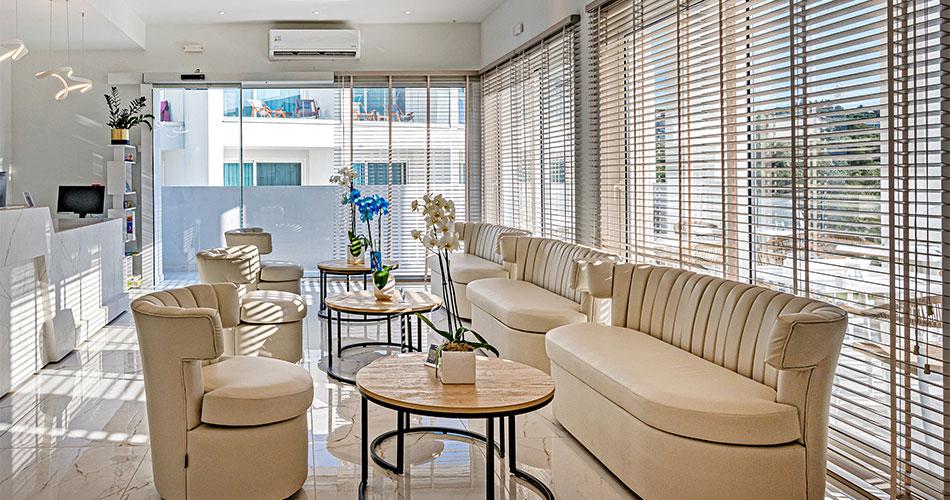 Mirage-Bleu-2023-LOBBY