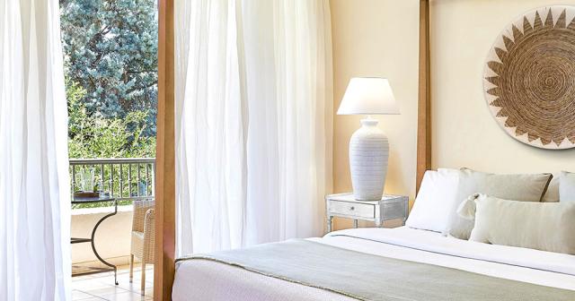 Grecotel-Plaza-Beach-House-ROOM