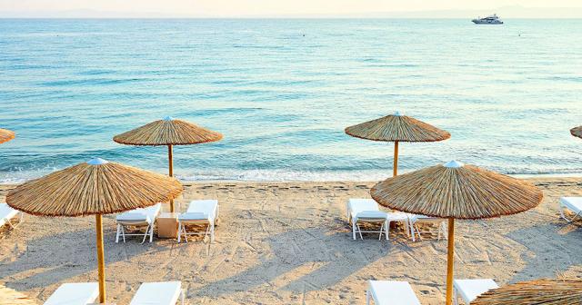 Grecotel-Plaza-Beach-House-BEACH
