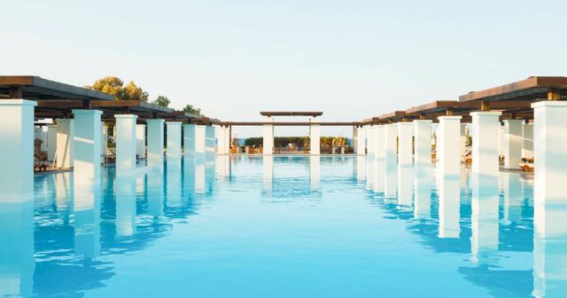 Grecotel-Amirandes-Boutique-Resort-2023-POOL
