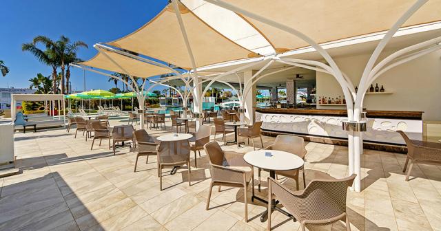 Faros-POOL-BAR