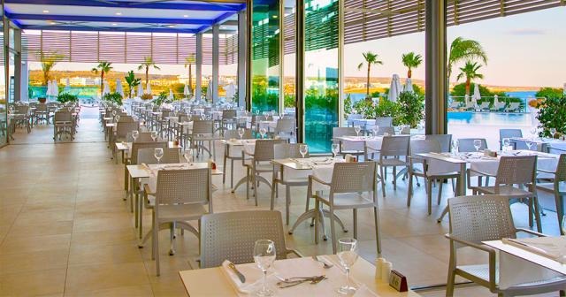 Asterias-Beach-RESTAURANT-01
