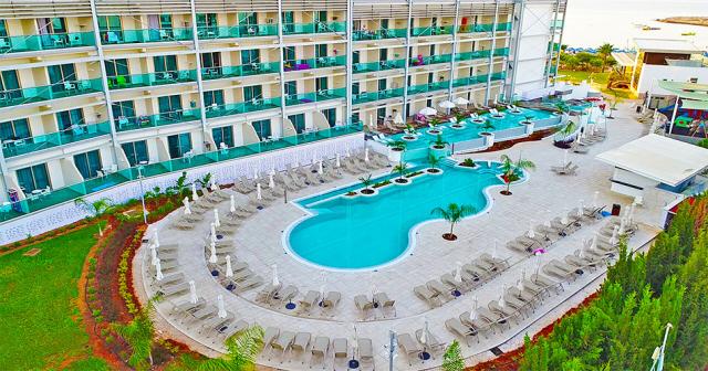 Asterias-Beach-POOL-01