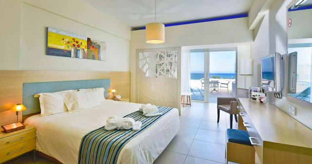 Pernera-Beach-ROOM