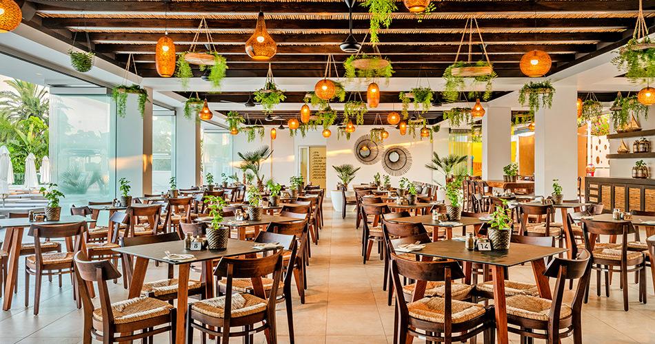 Nelia-Beach-RESTAURANT