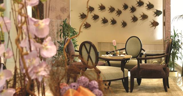Adams-Beach-LOBBY