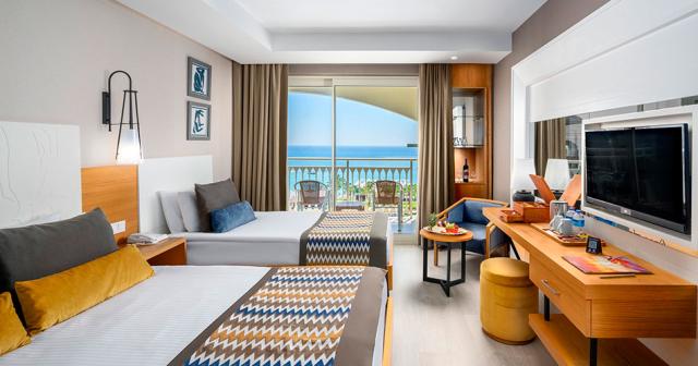 Kirman-Sidera-Luxury-and-Spa-ROOM-02