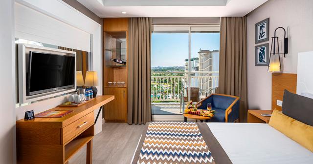 Kirman-Sidera-Luxury-and-Spa-ROOM