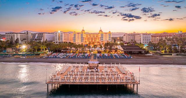 Kirman-Sidera-Luxury-and-Spa-HOTEL