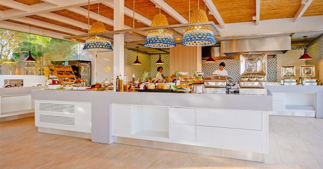 Paralos-Lifestyle-Beach-RESTAURANT-02