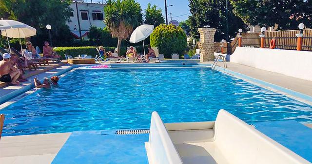 Silver-Beach-POOL-01