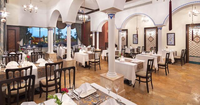 Saphir-Resort-and-Spa-RESTAURANT-02