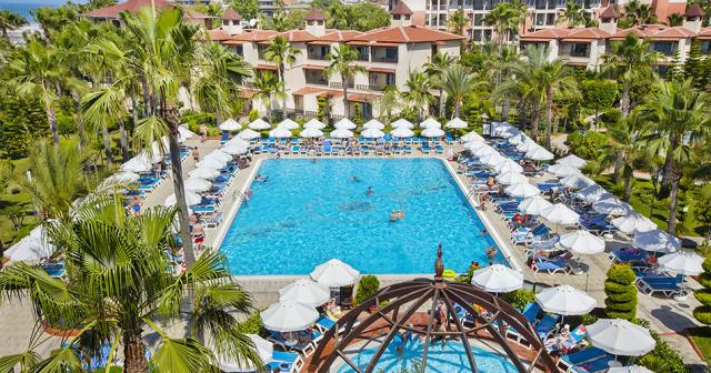 Saphir-Hotel-Villas-POOL-02