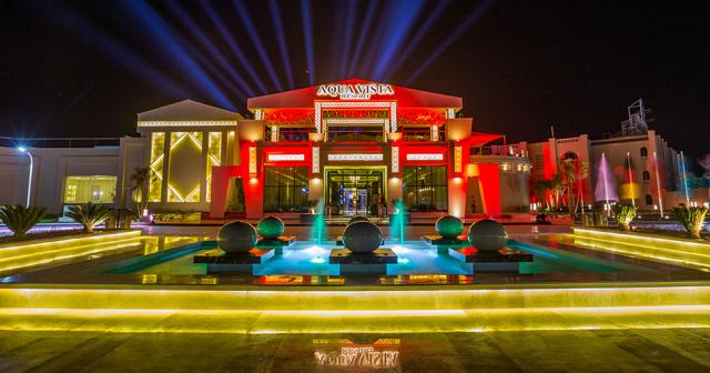 Aqua-Vista-ENTRANCE