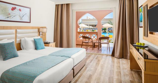 Aqua-Vista-STANDARD-ROOM-POOL-VIEW-2025