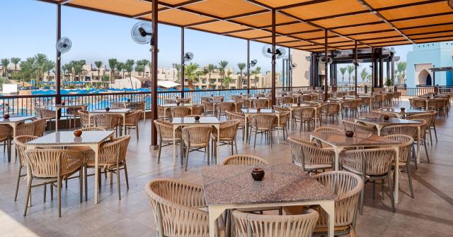 Pickalbatros-Sands-TERRACE-BAR-2025