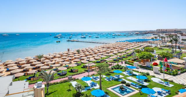 Pickalbatros-White-Beach-Resort-2025-BEACH-01