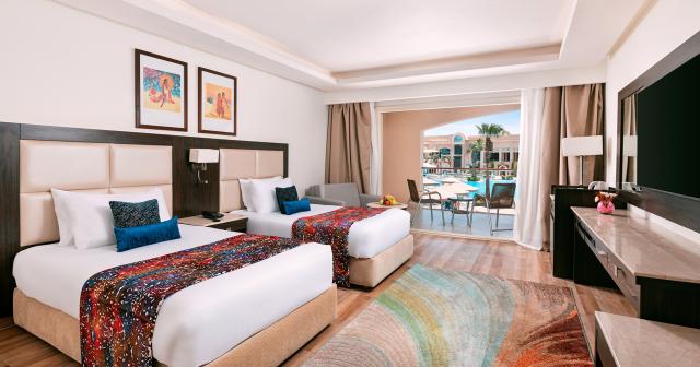 Pickalbatros-White-Beach-Resort-DELUXE-ROOM-POOLVIEW-2025