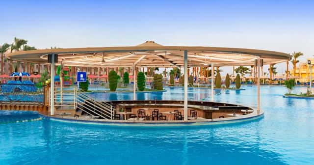 Pickalbatros-Palace-Resort-POOL-BAR-2024