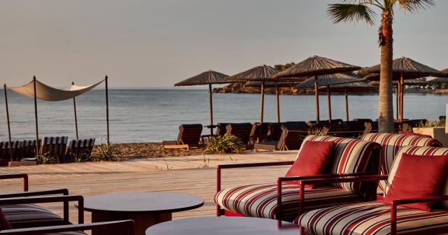 Atlantica-Kalliston-Resort-BEACH-BAR-2025-NEW-02
