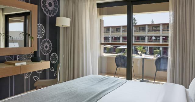 Atlantica-Kalliston-Resort-ROOM-Superior_Lagoon_View-2025-01