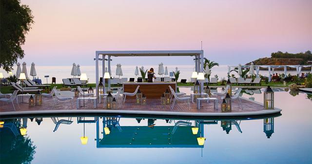 Atlantica-Kalliston-Resort-POOL-BAR-02