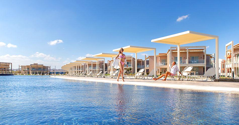 Albatros-Sea-World-POOL-2023