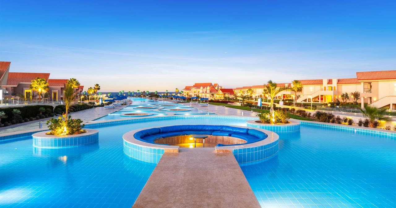 Pickalbatros-Sea-World-Resort-2025-POOL-02