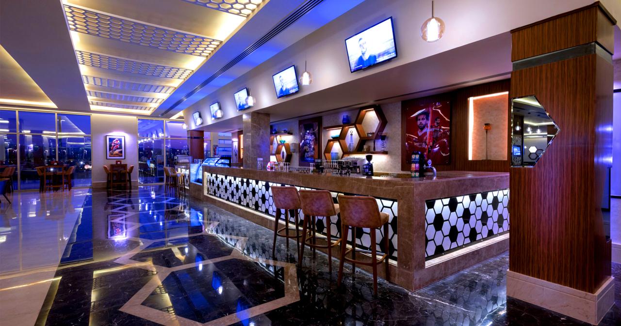 Pickalbatros-Sea-World-Resort-2025-SPORTS-BAR-01