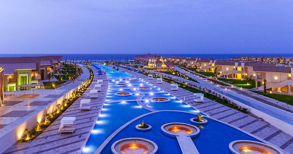 Albatros-Sea-World-HOTEL-NIGHT