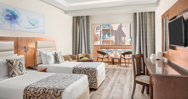 Pickalbatros-Aqua-Park-Resort-2025-FAMILY-ROOM-01