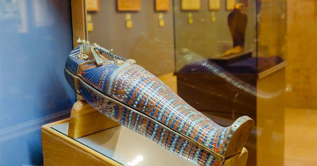 Pickalbatros-Alf-Leila-Wa-Leila-Resort-EGYPTIAN-MUSEUM-03