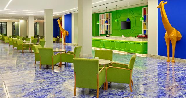 Pickalbatros-Jungle-Aqua-Park-2023-Giraffe-Bar