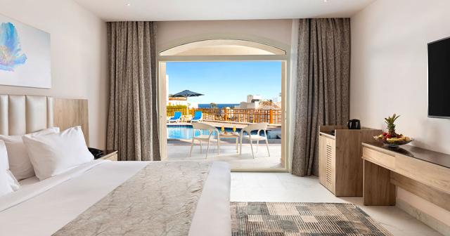 Albatros-Royal-Grand-DELUXE-ROOM-POOL-VIEW-2023