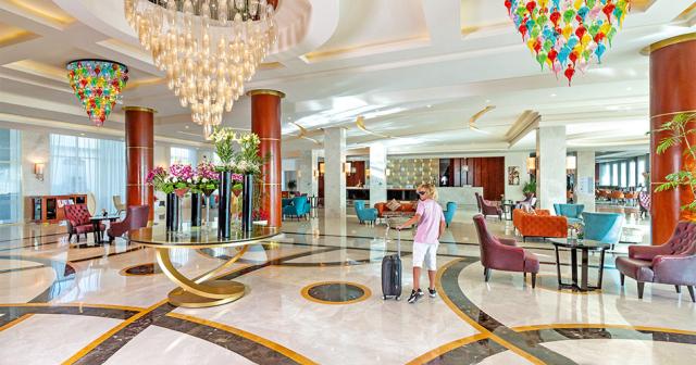 Pickalbatros-Royal-Moderna-2023-LOBBY