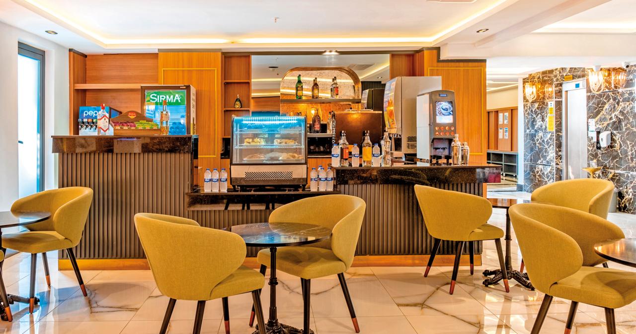Grand-Uysal-Beach-and-Spa-Hotel-LOBBY-BAR-2025