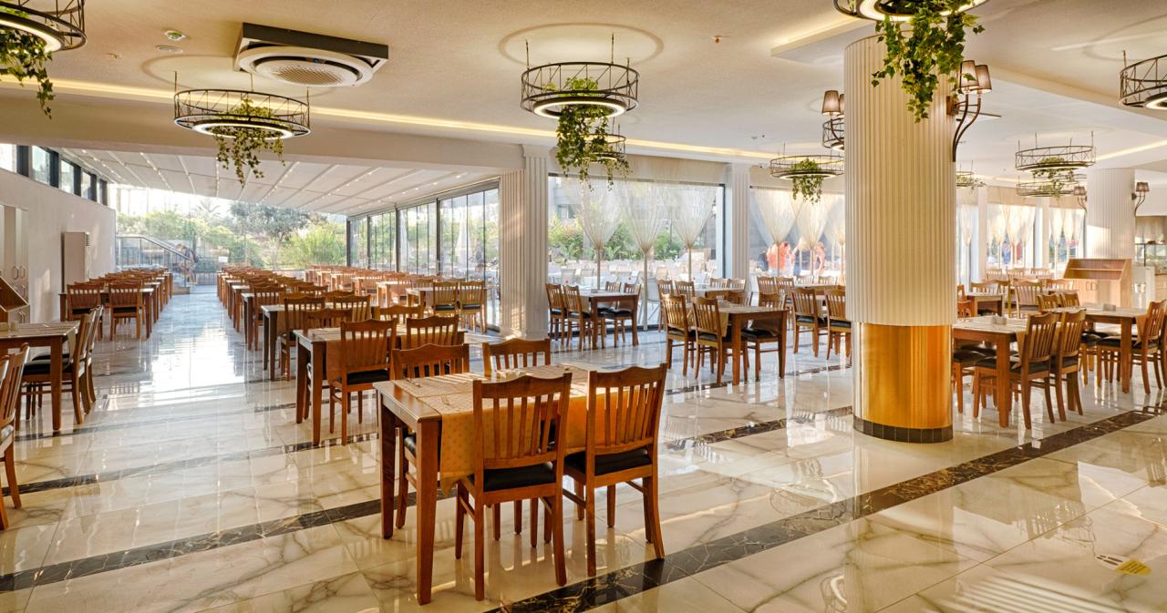 Grand-Uysal-Beach-and-Spa-Hotel-RESTAURANT-2025-02